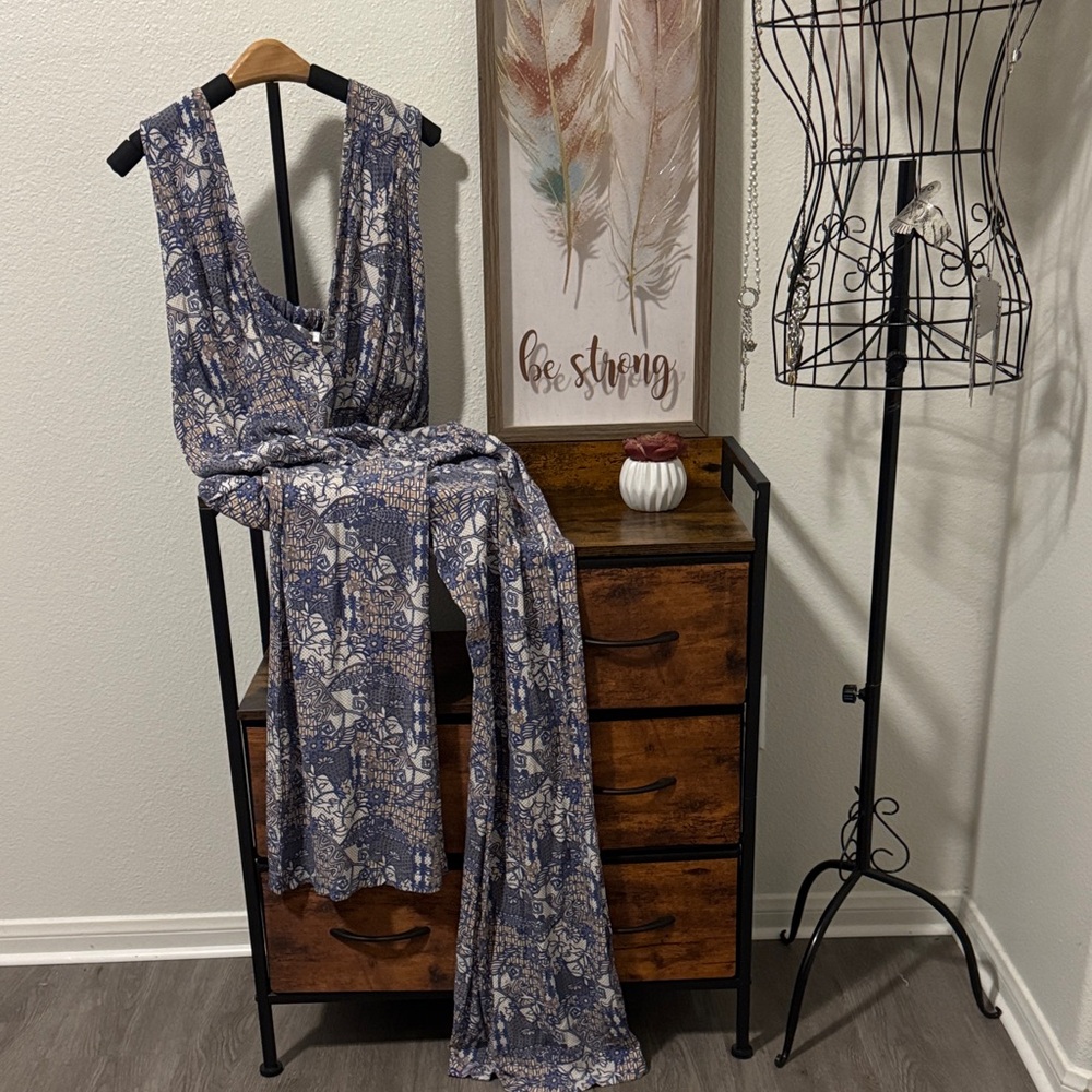 INDAH Flowy Sleeveless Printed romper  in periwinkle, blue and Cream. M
